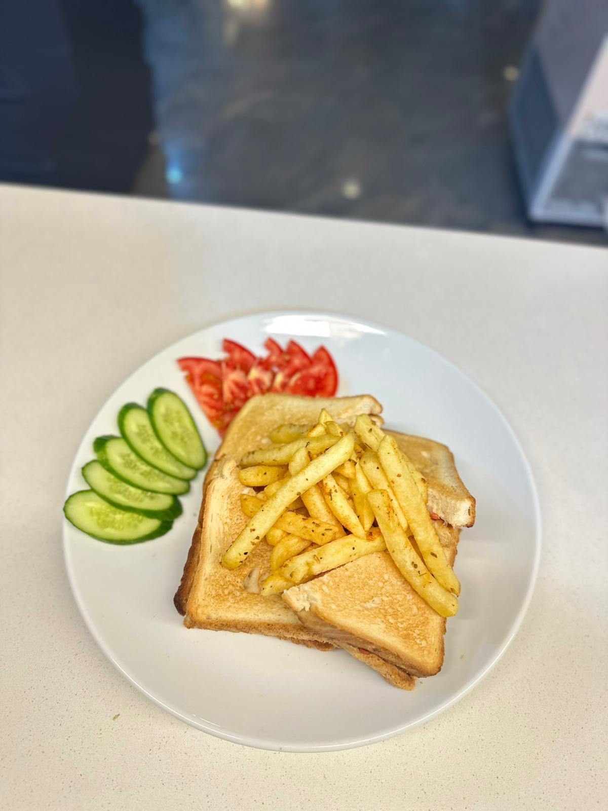 Peynirli Tost(Süzme Peynir İle)