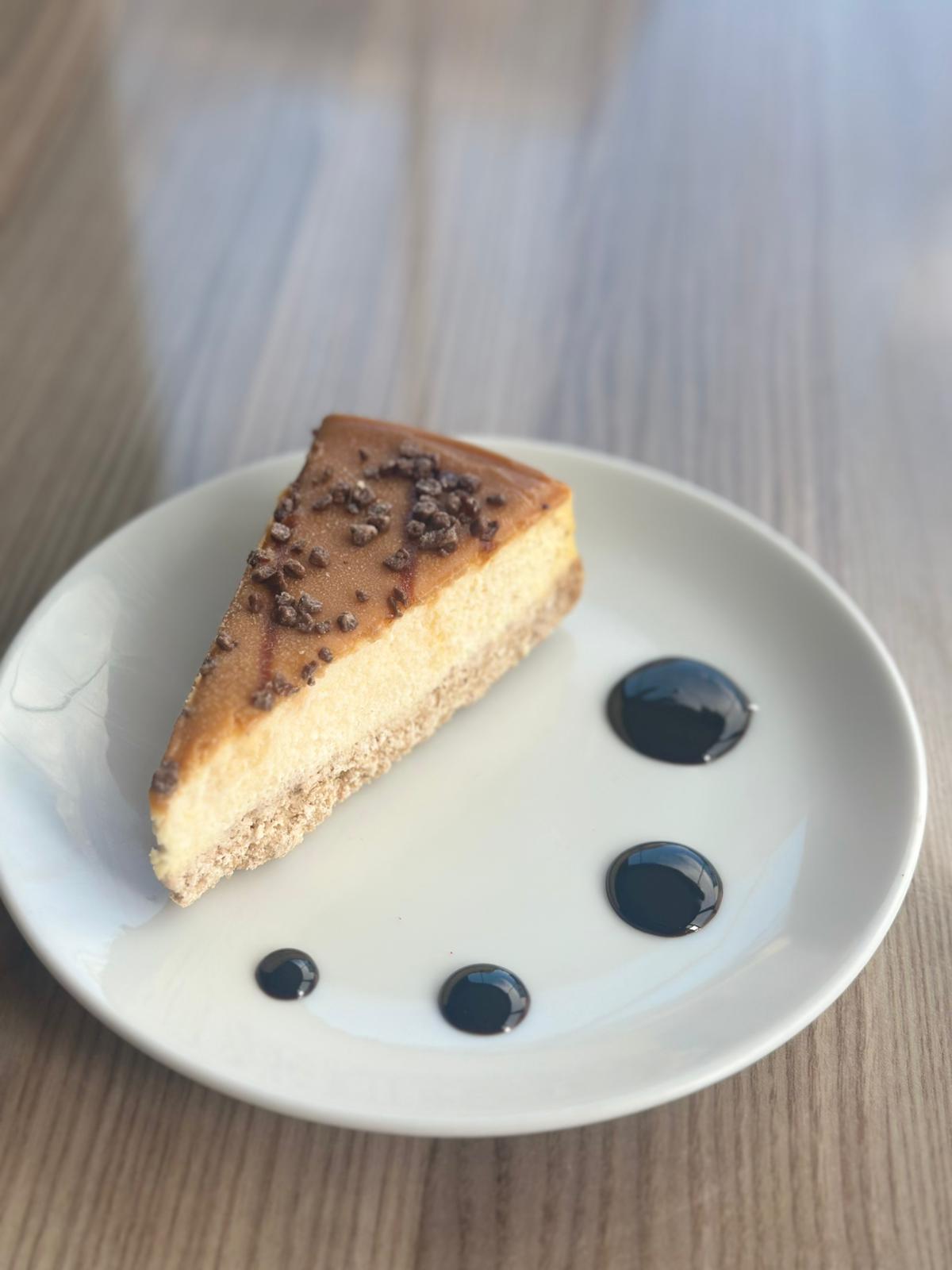 Brownie Karamel Cheesecake